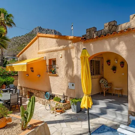 With Private Pool And Ifach View Apartment
