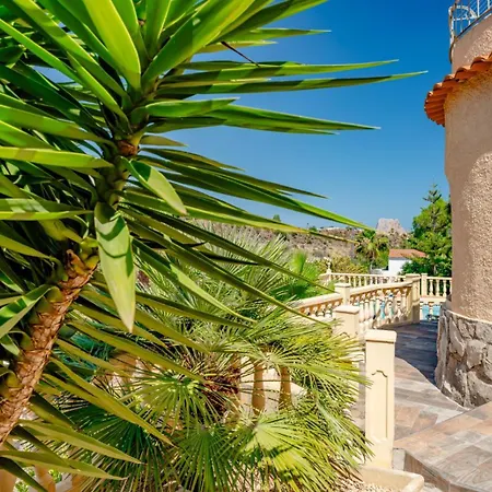 Apartment With Private Pool And Ifach View Calpe