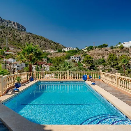 With Private Pool And Ifach View Calpe